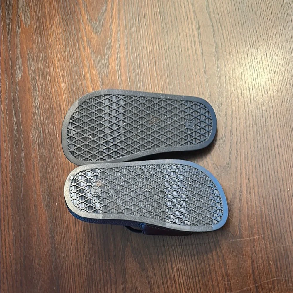 GAP Kids Black Slide Sandals Toddler Size 7.5 Slip On Summer Shoes